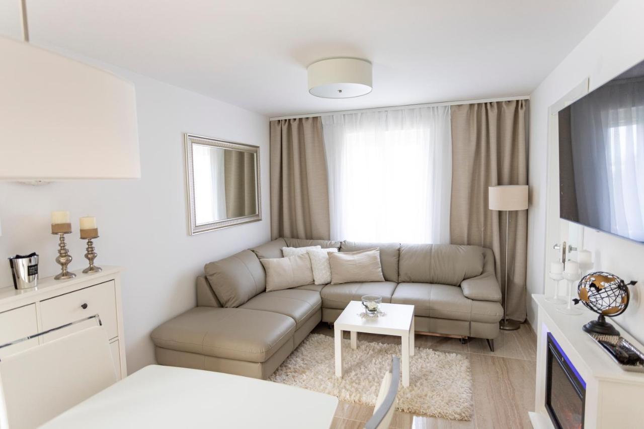 Luxury Mantinela Apartment Malinska Exterior foto